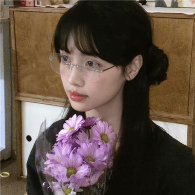 亚曼达厌世系